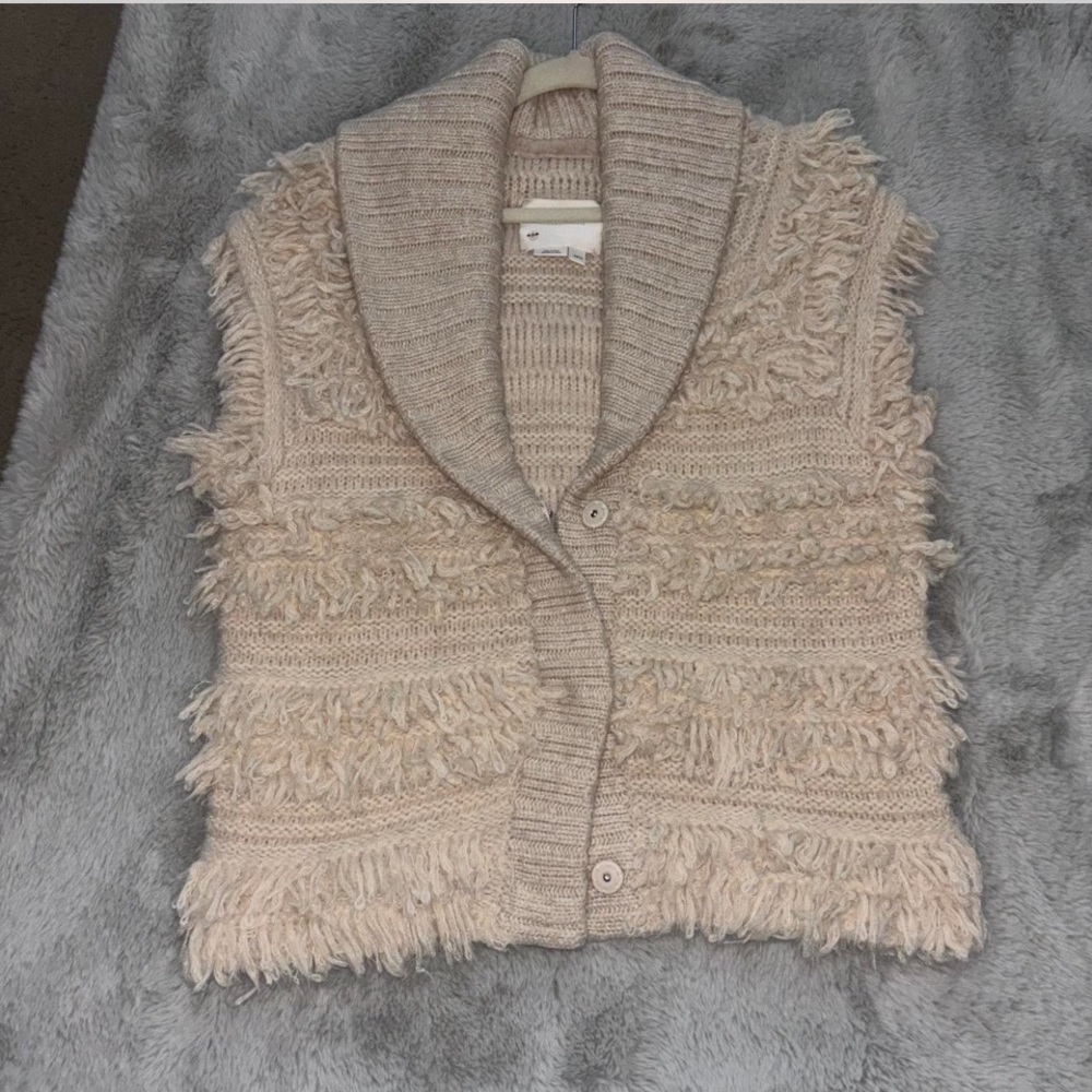 Anthropologie Cream Shaggy Loop Sweater - XS